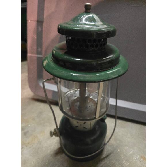 Vintage Coleman Lantern 220E (4/62) Original Pyrex Glass Dual Mantle Green - Picture 5 of 9
